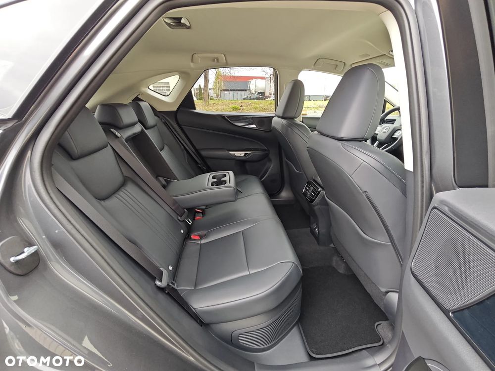 Lexus NX 350h Prestige AWD - 16