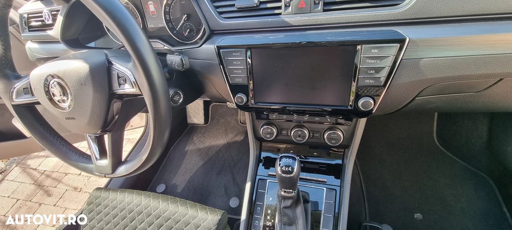 Skoda Superb 2.0 TDI DSG 4X4 Style - 15