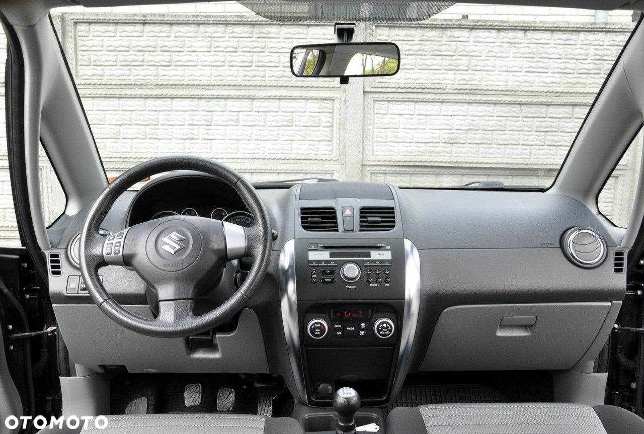 Suzuki SX4 1.6 Premium - 5