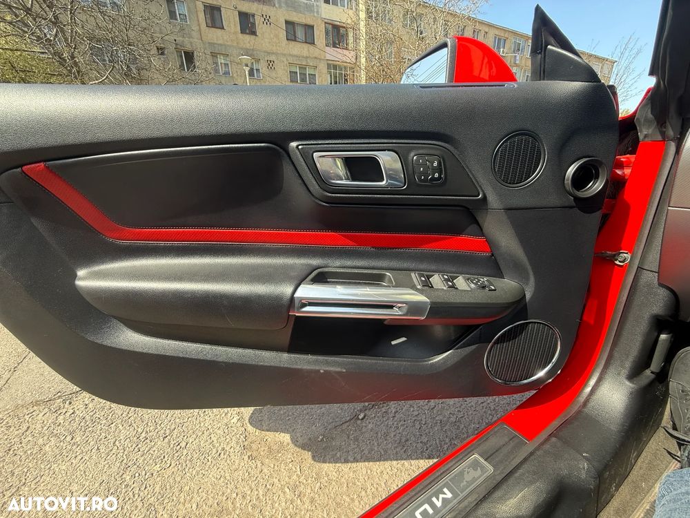 Ford Mustang 5.0 V8 Aut. GT - 26