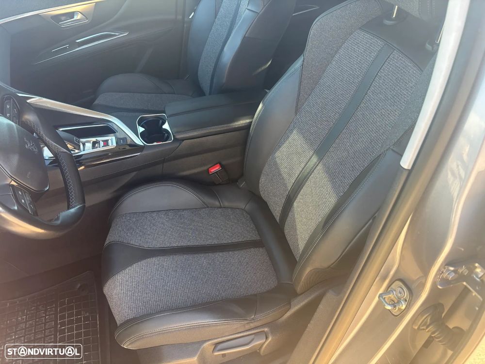 Peugeot 3008 1.5 BlueHDi Allure EAT8 - 10
