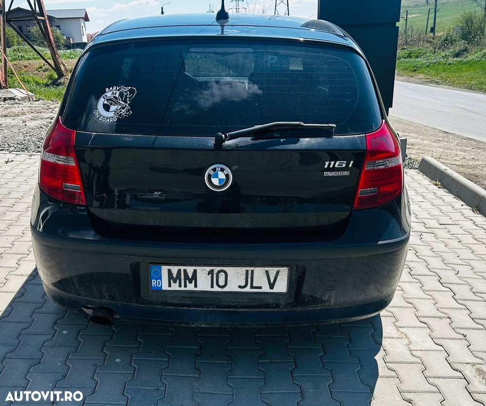 BMW Seria 1 116i - 6
