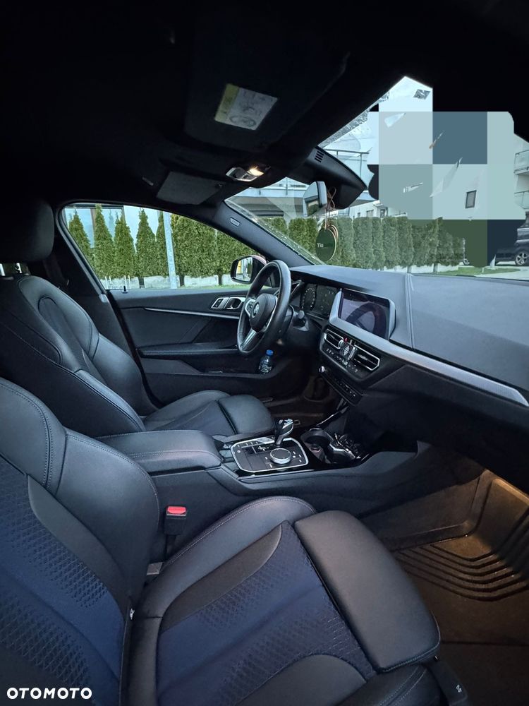 BMW Seria 2 218i M Sport - 8