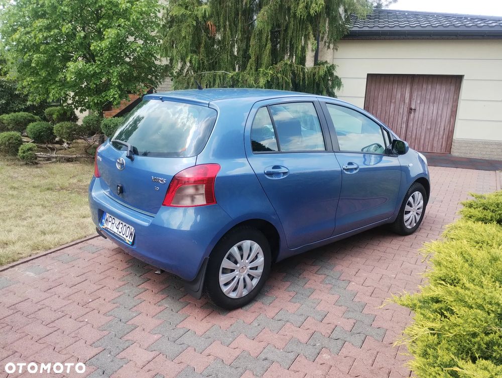 Toyota Yaris - 7