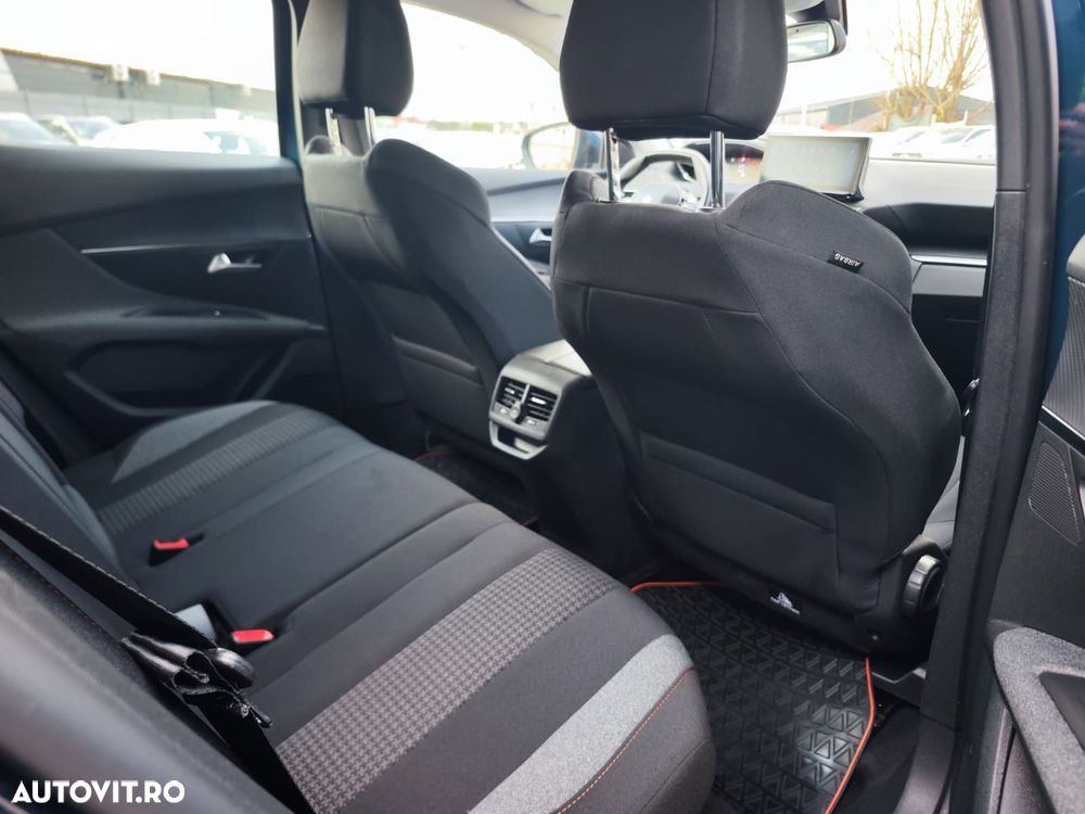 Peugeot 3008 1.2 PureTech 130 EAT8 Active Pack - 14