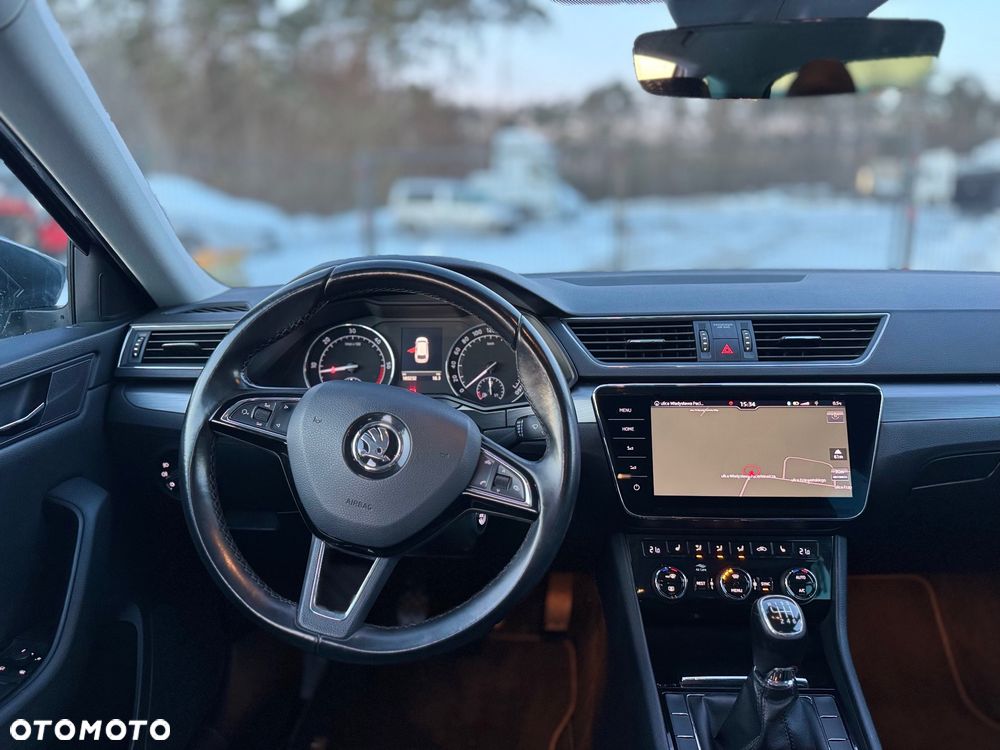 Skoda Superb 1.6 TDI Ambition - 10