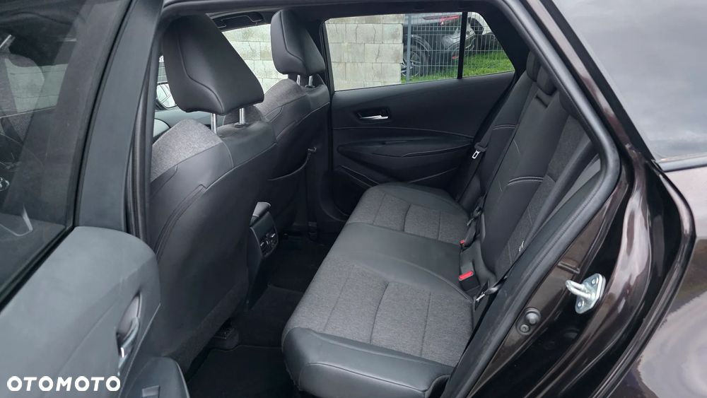 Toyota Corolla - 15