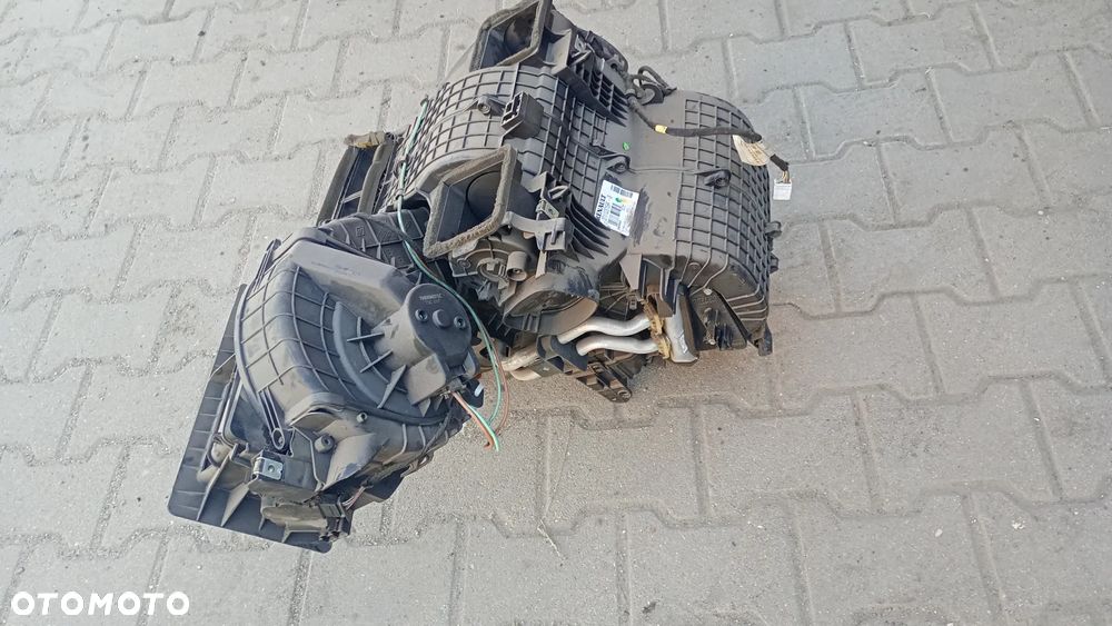 F.VAT  OBUDOWA NAGRZEWNICY RENAULT MASTER WENTYLATOR DMUCHAWA NAGRZEWNICA KLIMATYZACJI 271103759R OPEL MOVANO B - 2