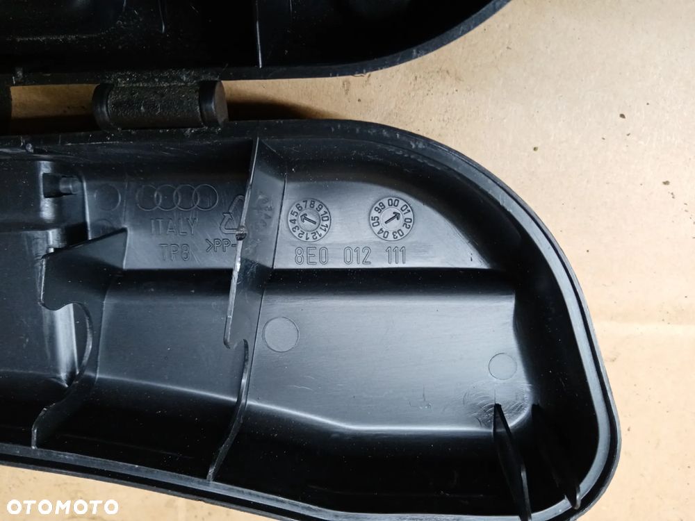 Hak holowniczy ucho schowek Audi A4 B6 8E0805616 8E0012111 - 5