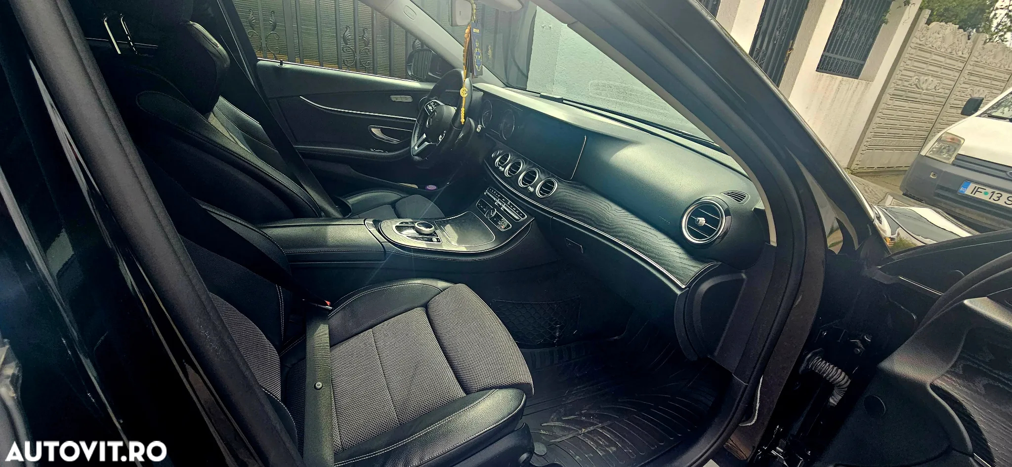 Mercedes-Benz E - 3