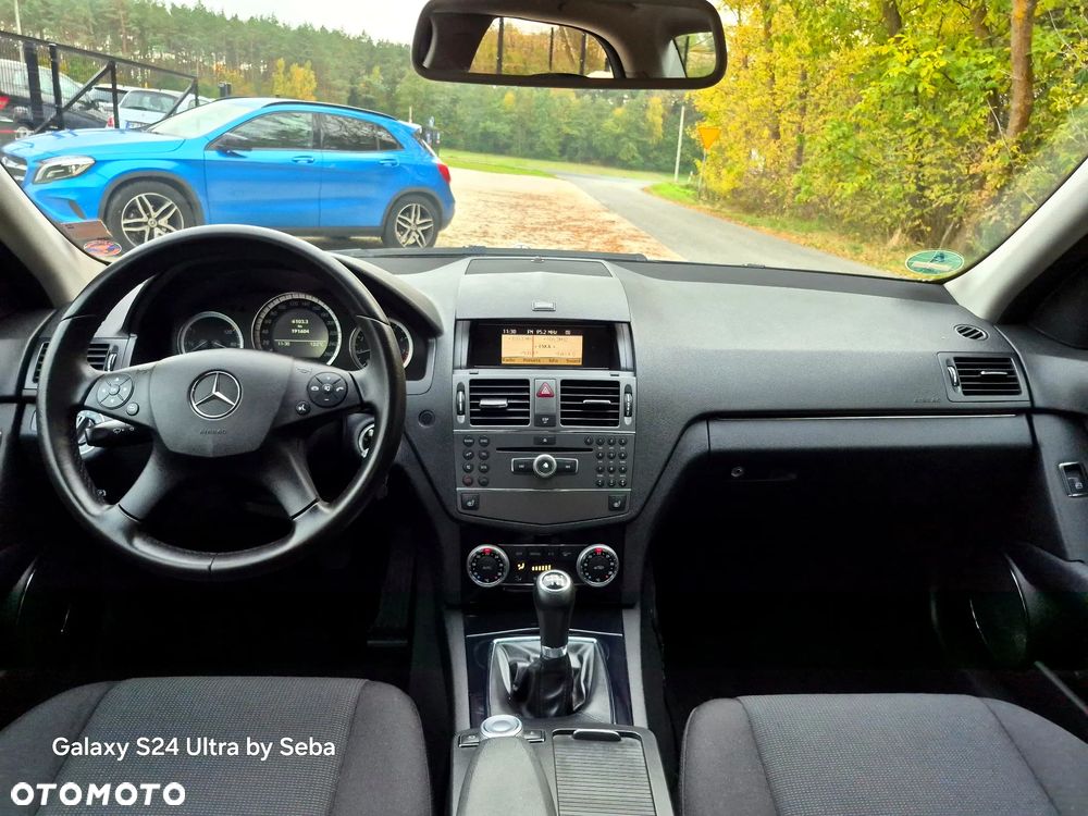 Mercedes-Benz Klasa C 180 Kompressor BlueEFFICIENCY - 17