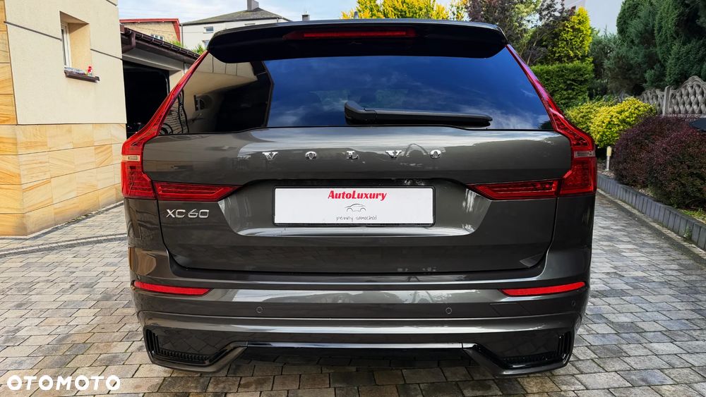 Volvo XC 60 B4 D Ultimate Dark - 10