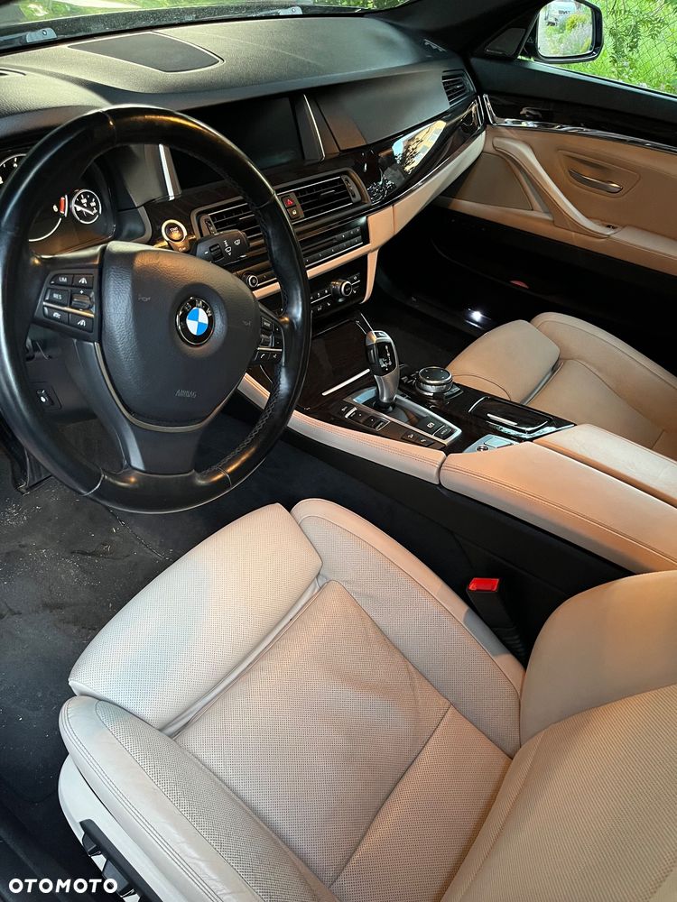 BMW Seria 5 535d xDrive Luxury Line - 9