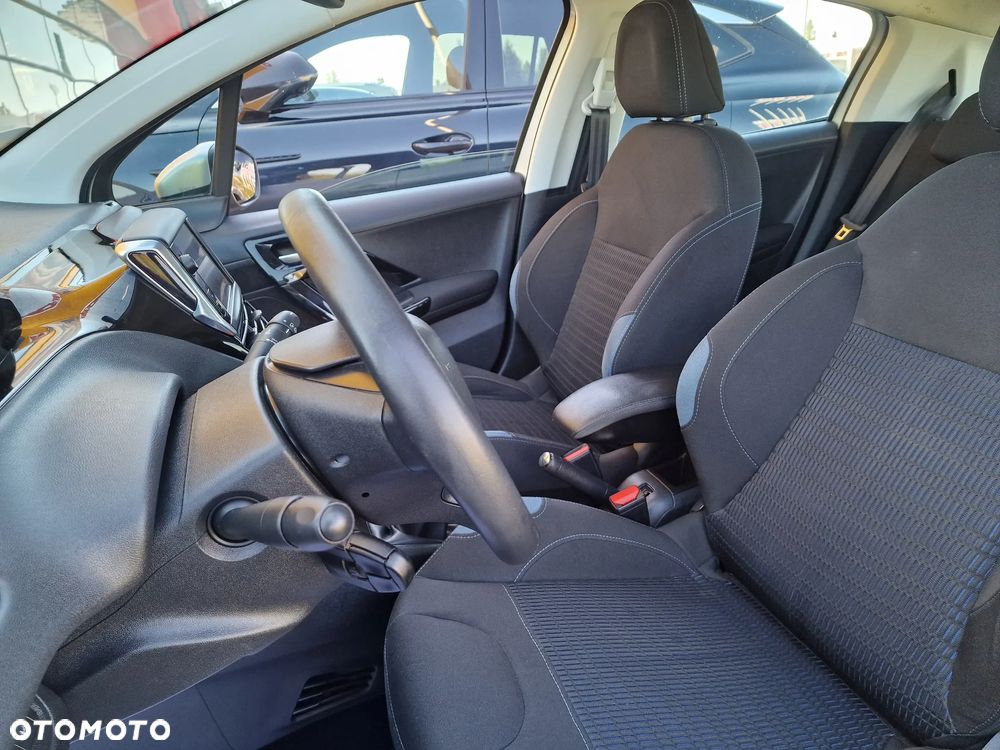 Peugeot 208 HDi 68 Access - 26