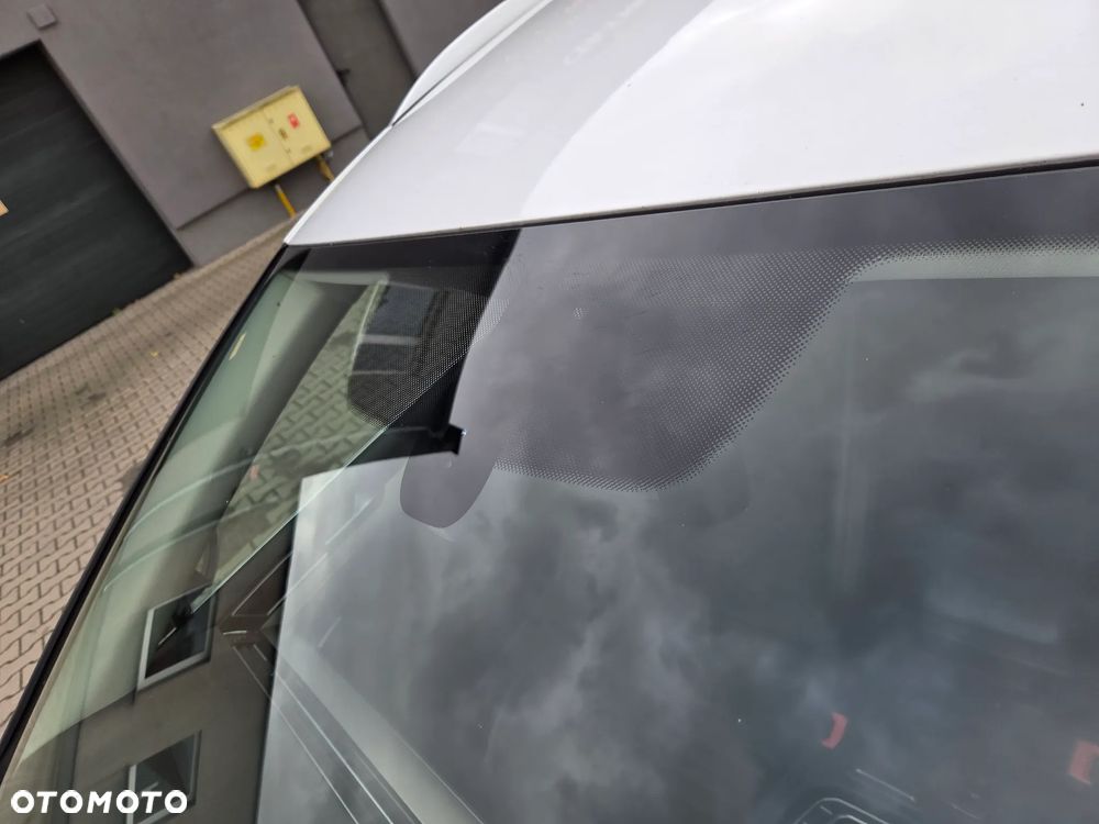 Volkswagen Passat 2.0 TDI SCR 4Mot DSG Comfortline - 10