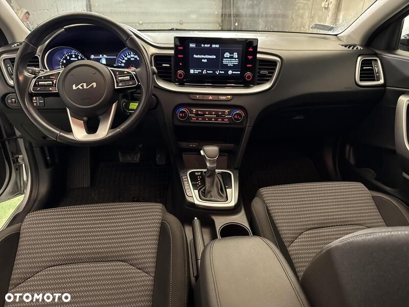 Kia Ceed - 21
