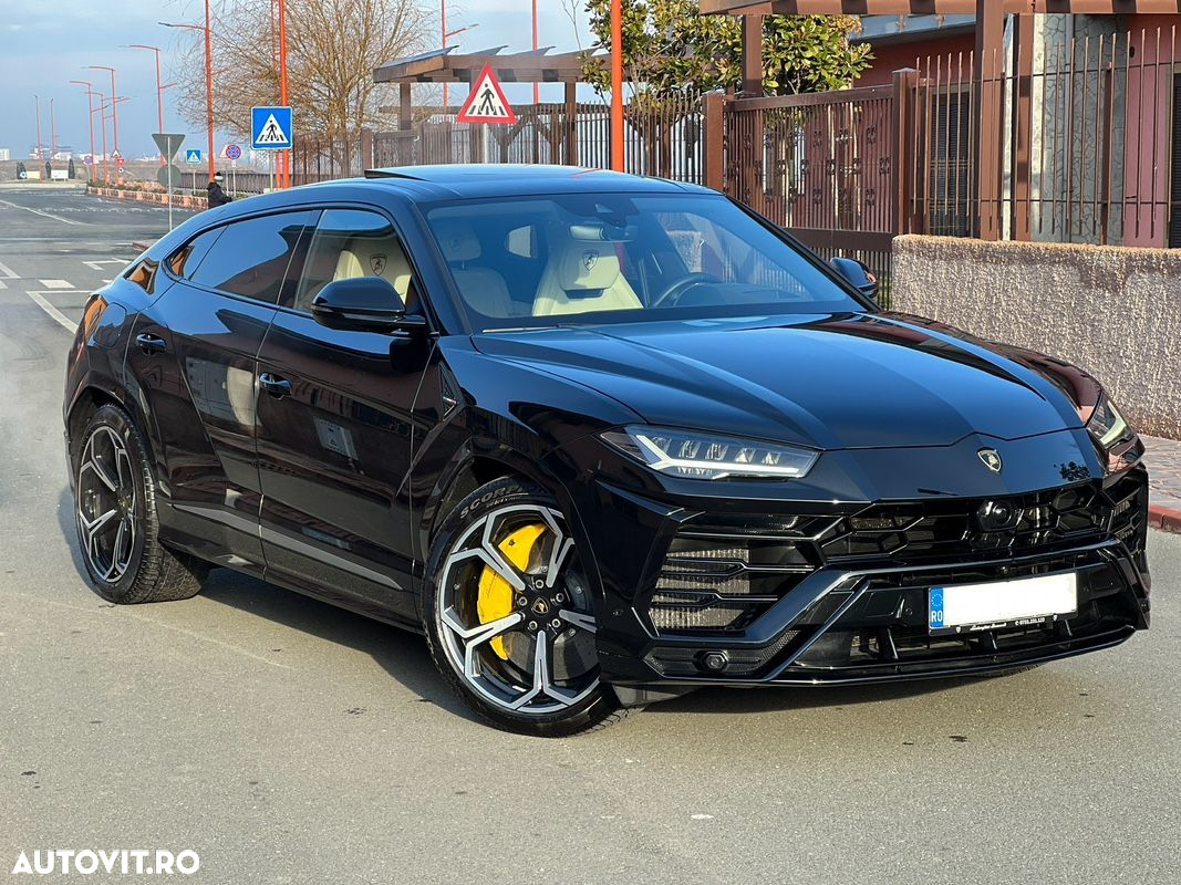 Lamborghini URUS Standard - 19