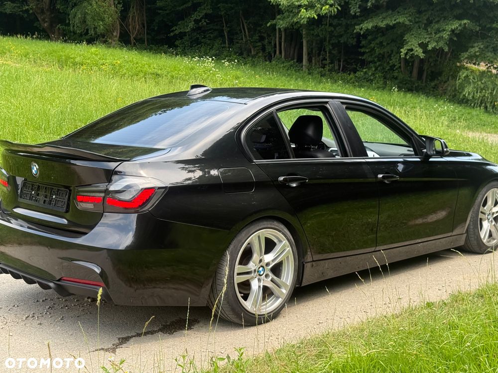 BMW Seria 3 320i - 7