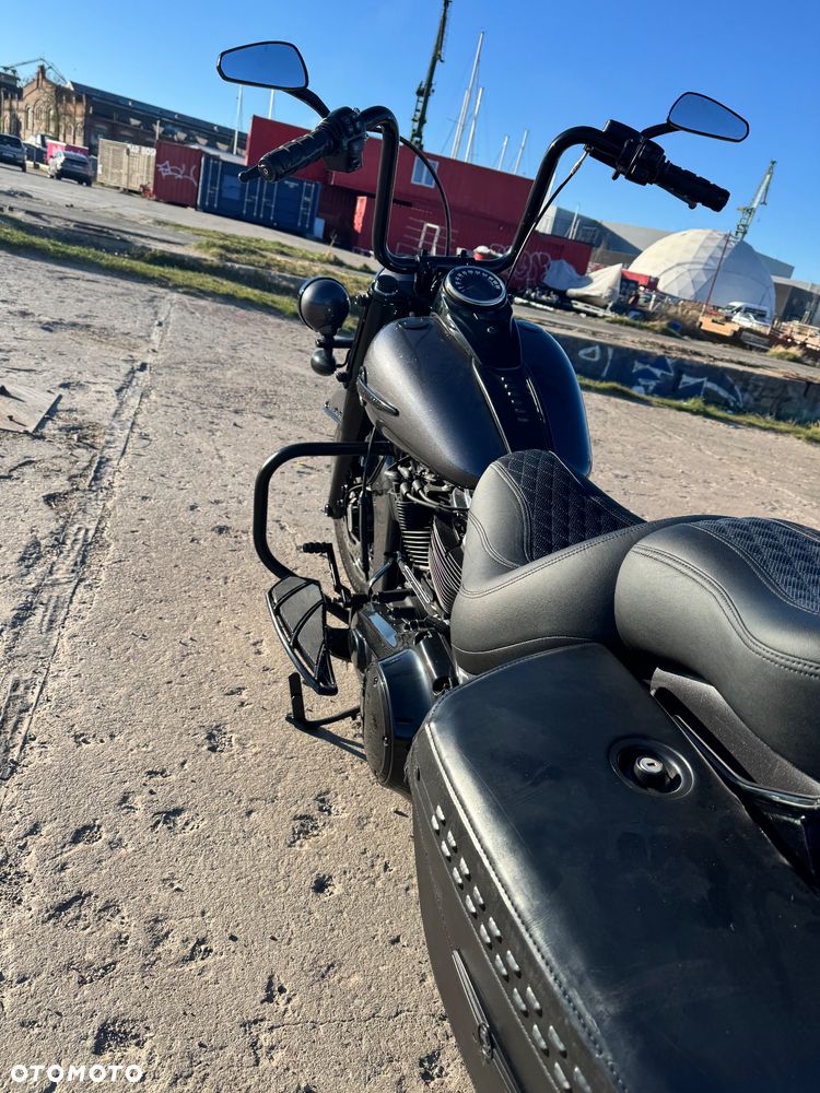 Harley-Davidson Softail Heritage Classic - 33