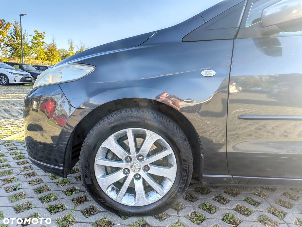Mazda 5 2006 photo 2