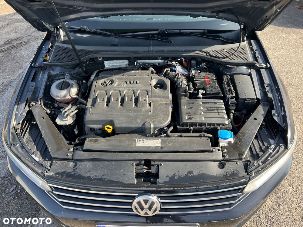 Volkswagen Passat - 21