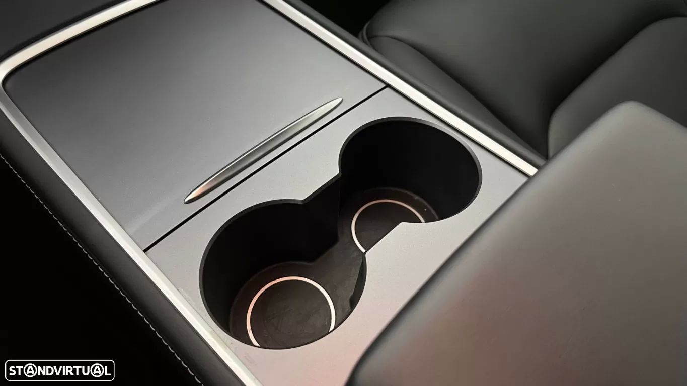 Tesla Model Y Tração Traseira - 28