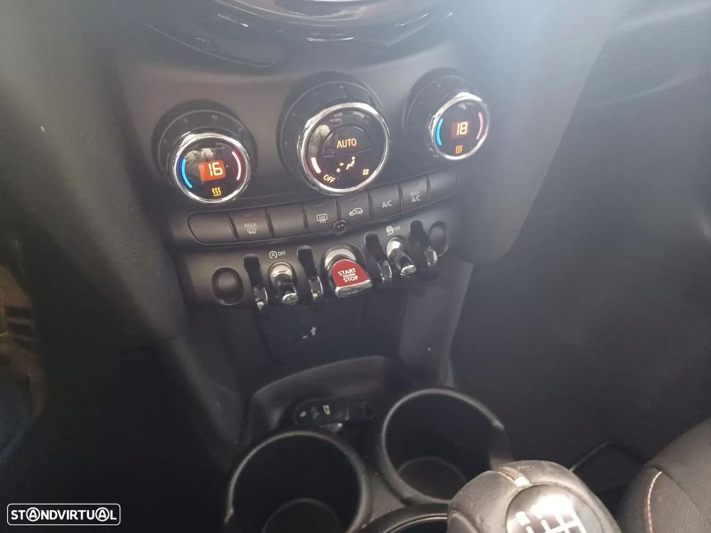 MINI 5 Portas One D - 16
