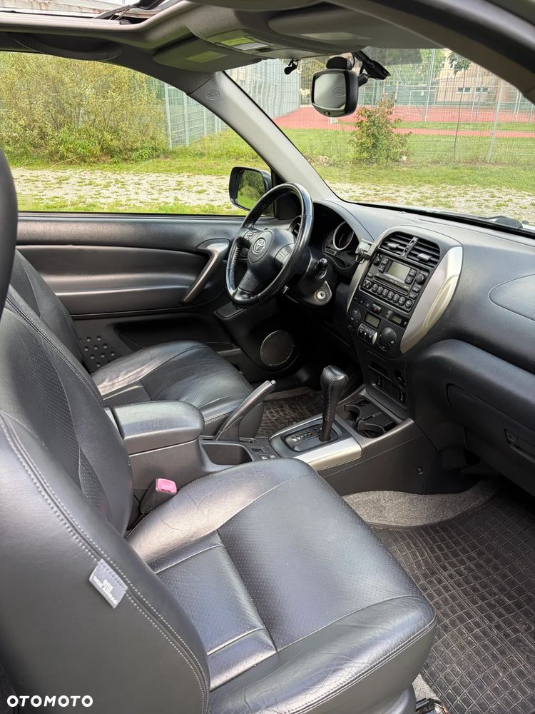 Toyota RAV4 2.0 VVT-i Prestige - 20