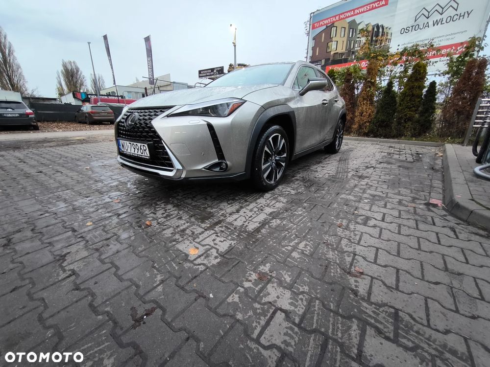 Lexus UX - 2