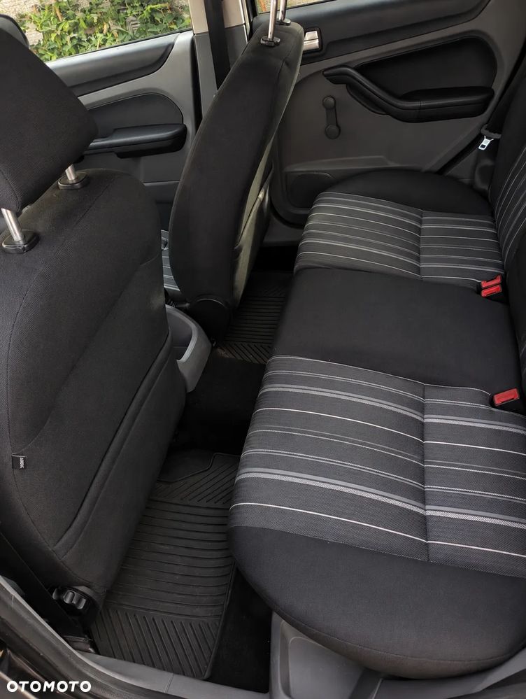 Ford Focus 1.8 TDCi Silver X - 8
