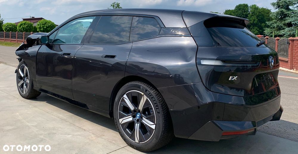BMW iX xDrive50 - 1