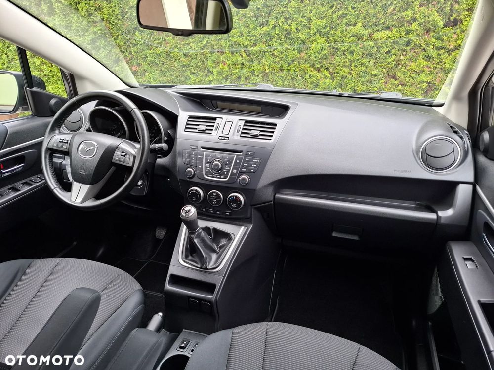Mazda 5 - 15
