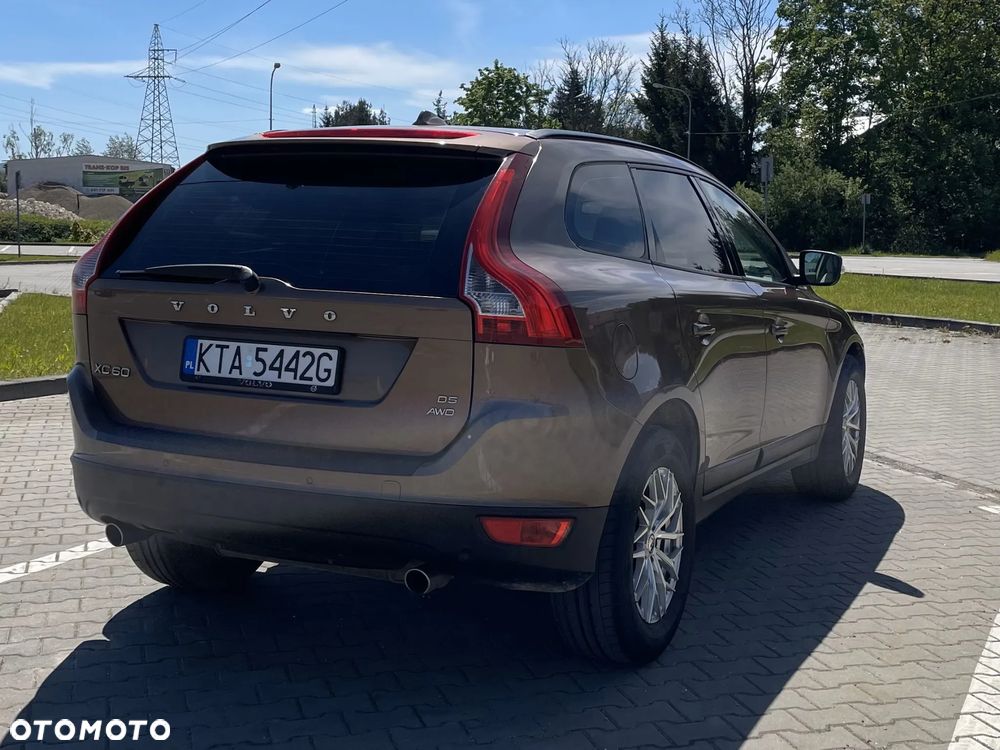 Volvo XC 60 D5 AWD - 8
