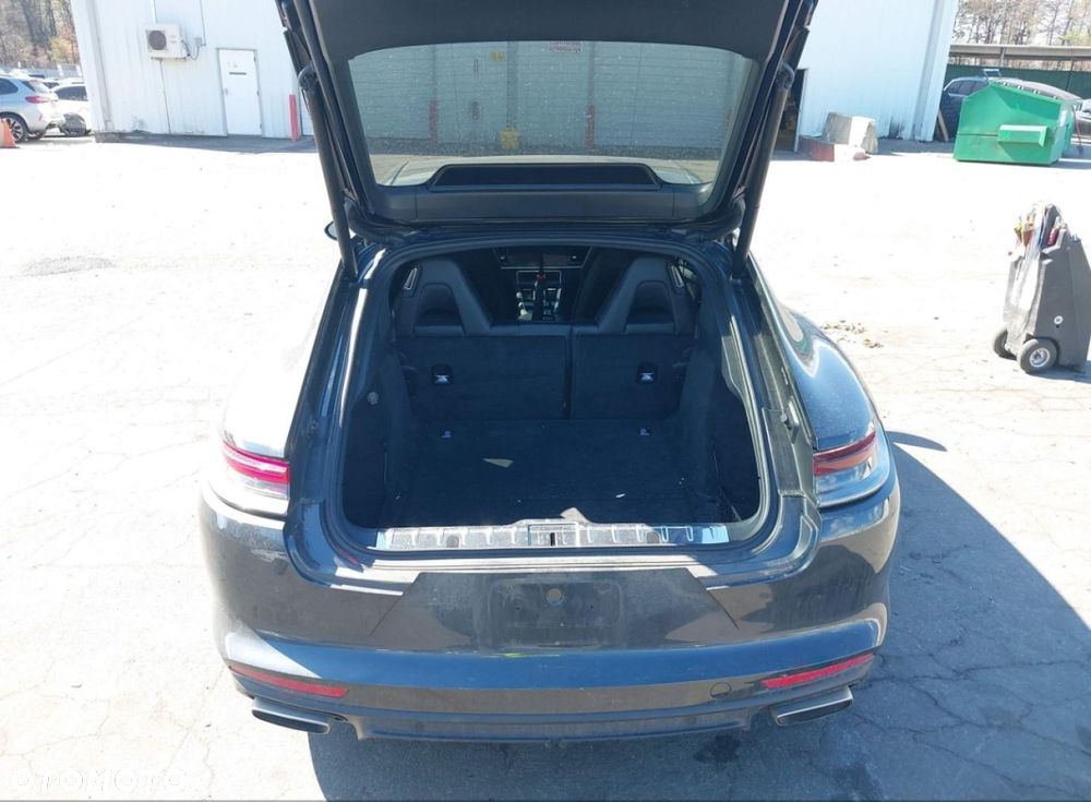 Porsche Panamera - 14