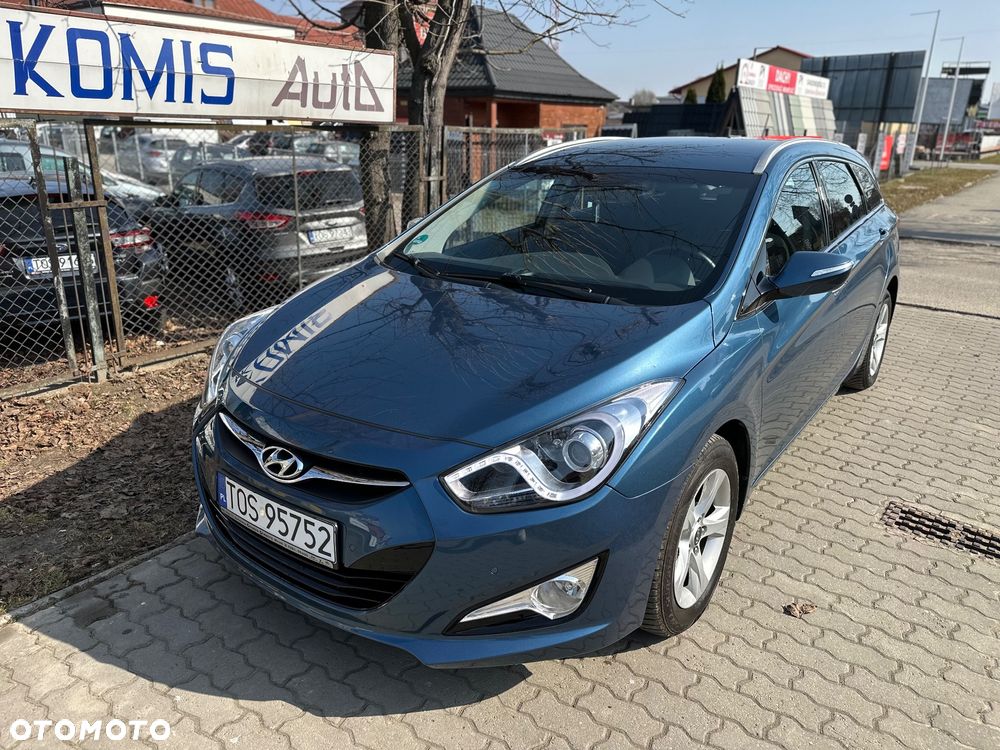 Hyundai i40 i40cw 1.7 CRDi Fifa World Cup Edition - 2