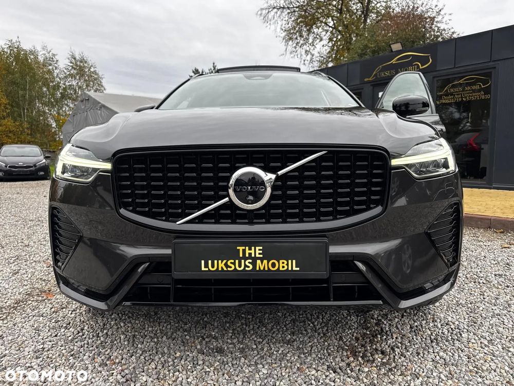 Volvo XC 60 B4 D AWD Plus Dark - 19