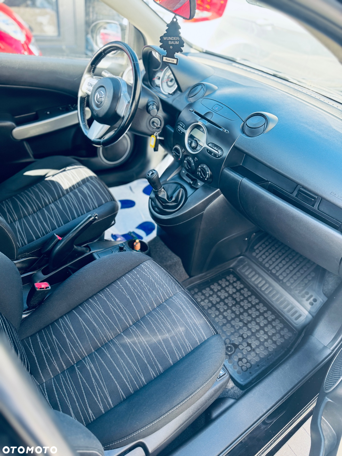 Mazda 2 1.3 Exclusive - 7
