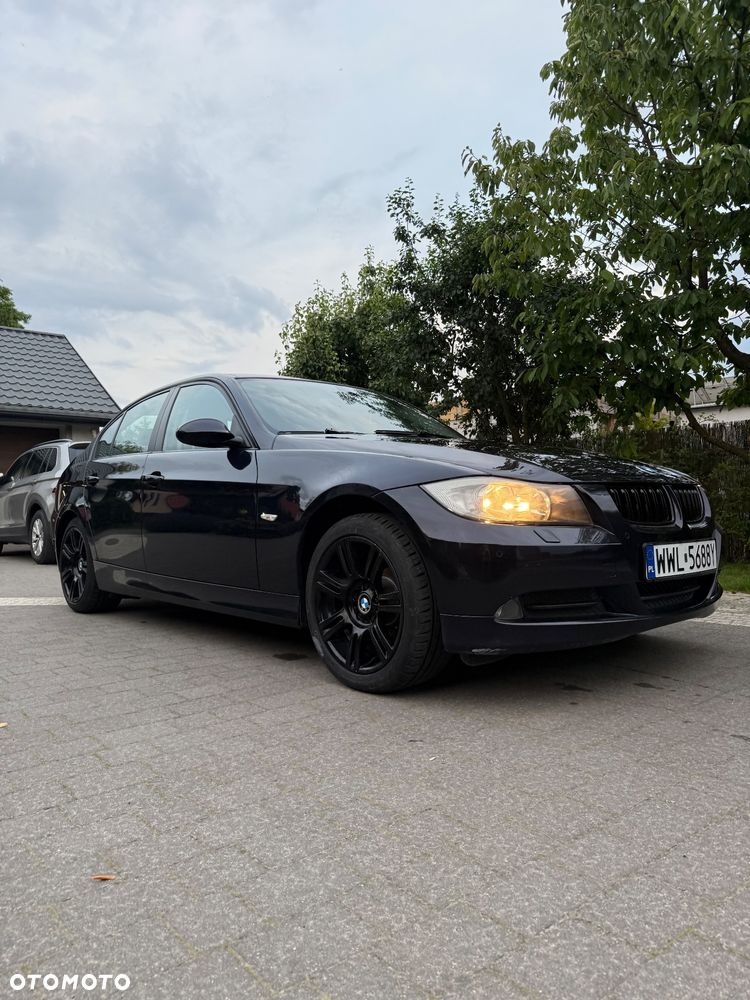 BMW Seria 3 E90 2006 photo 3