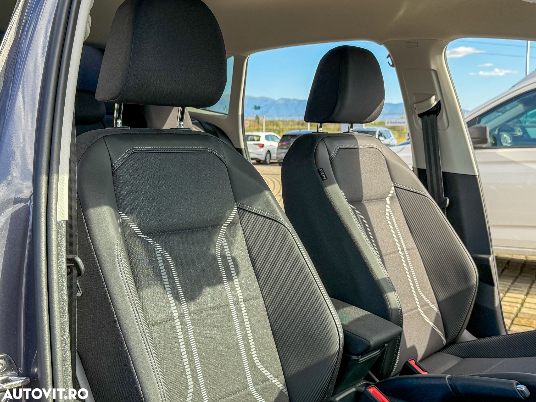 Volkswagen Taigo 1.5 TSI DSG Style - 10