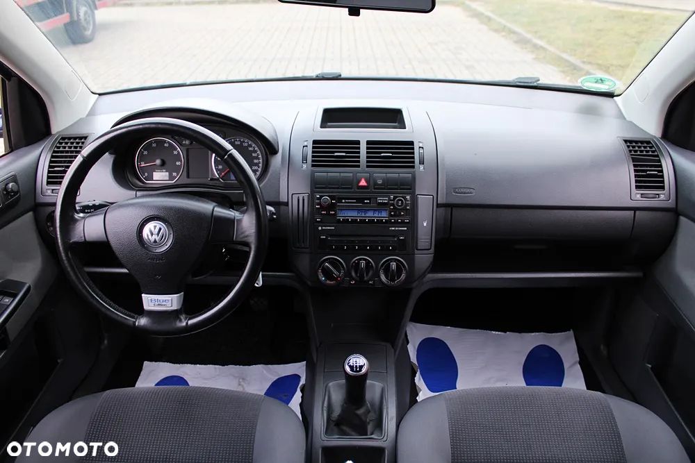 Volkswagen Polo 1.4 Comfortline - 17