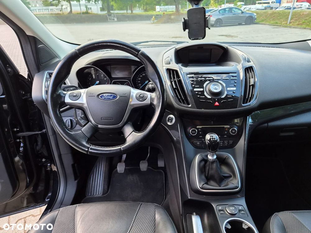 Ford Kuga 1.5 EcoBoost 2x4 Titanium - 13