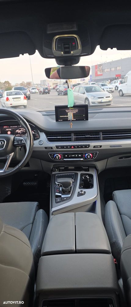 Audi Q7 2016 photo 3