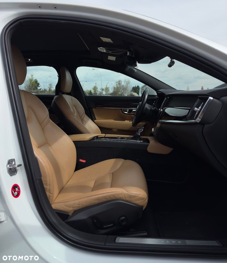 Volvo S90 T5 Geartronic Momentum Pro - 36