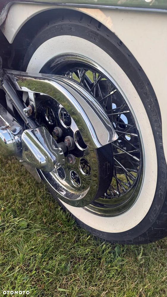 Harley-Davidson Softail Heritage Classic - 12