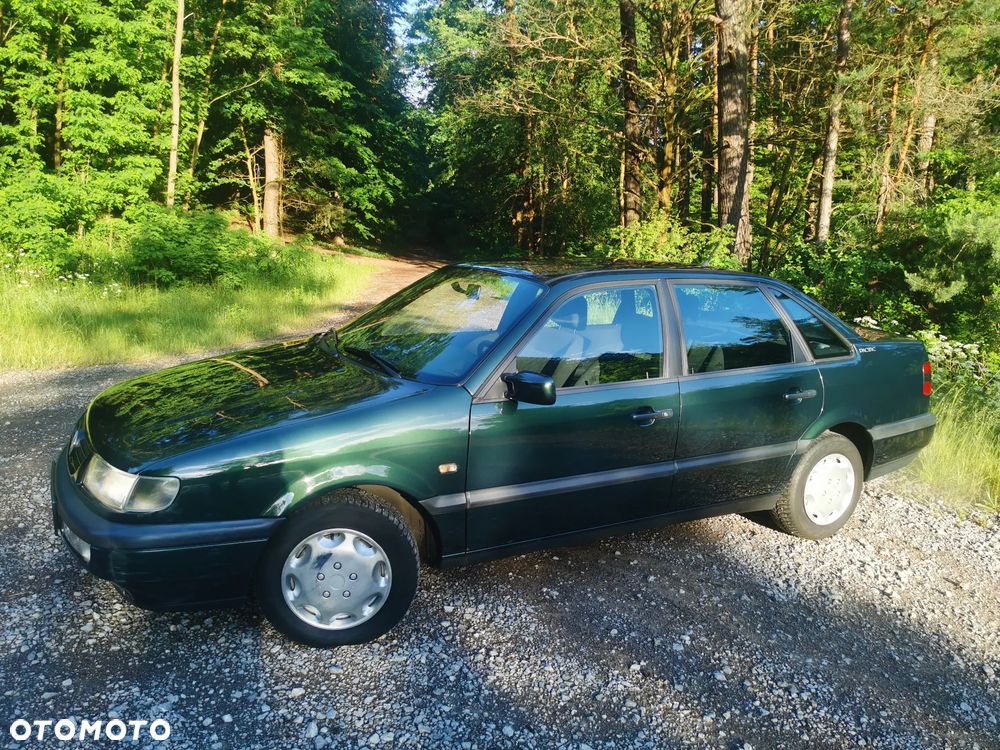 Volkswagen Passat 1.8 GL - 4