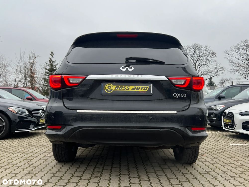 Infiniti Q60 S Premium - 8