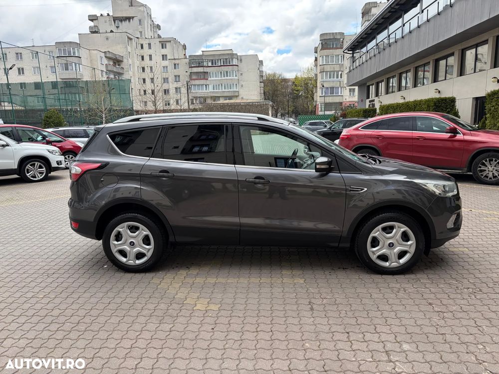 Ford Kuga - 6