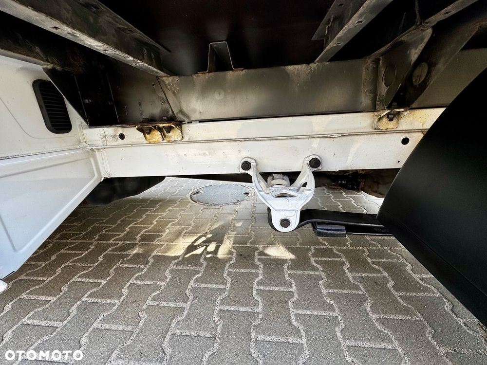 Mercedes-Benz Sprinter - 18
