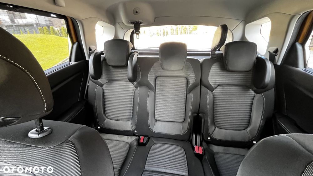 Renault Scenic ver-1-2-tce-energy-zen - 11