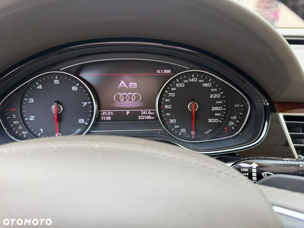 Audi A8 4.2 FSI Quattro - 16